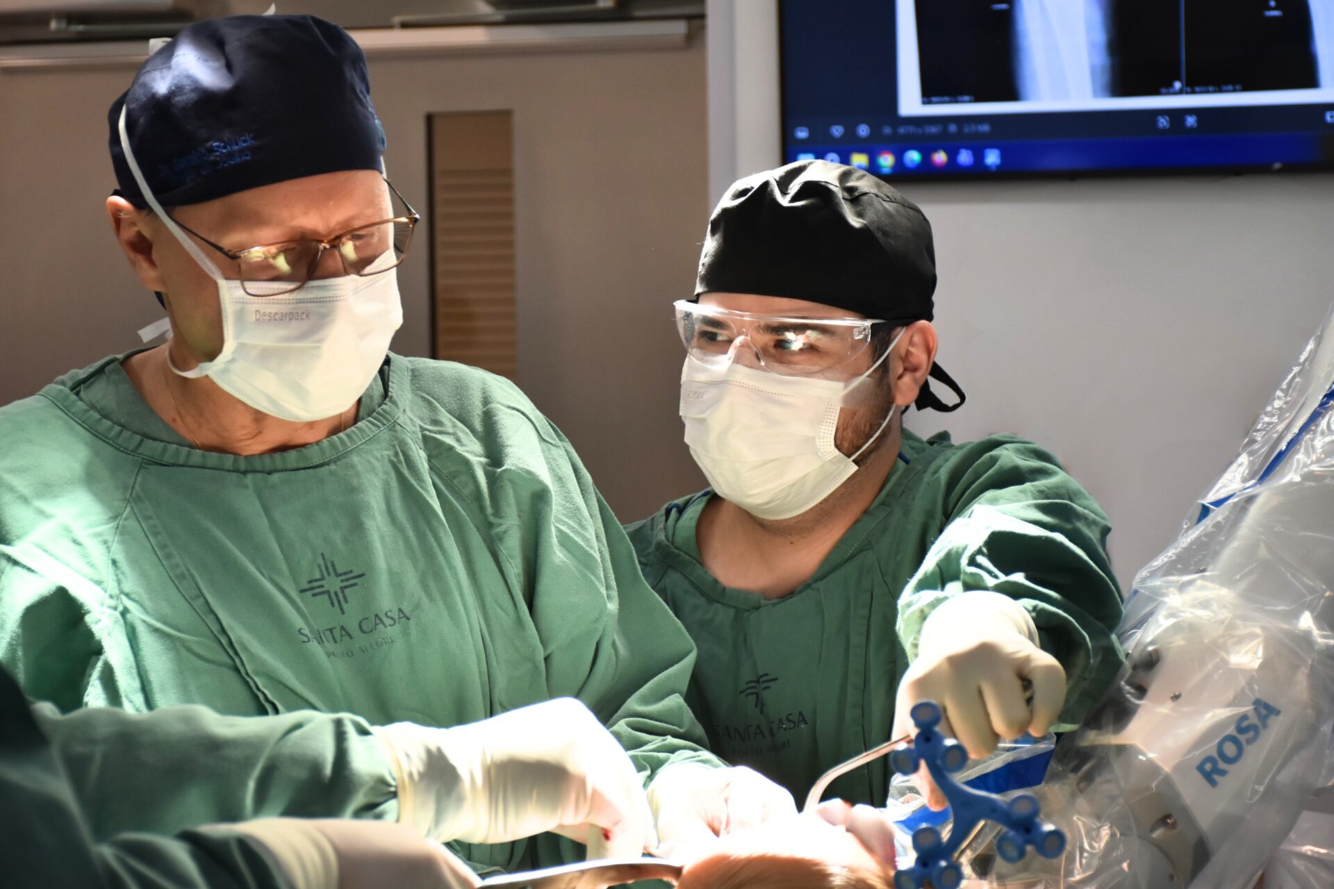 Hospital Nora Teixeira realiza primeira cirurgia ortopédica robótica